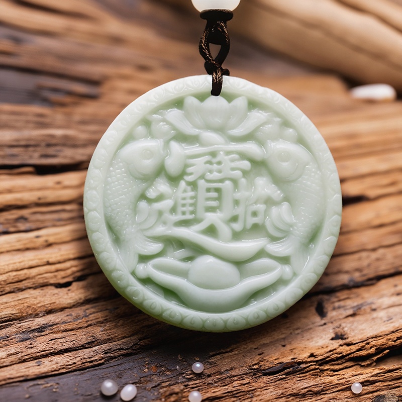Vintage Fashion Design - Collier pendentif poisson carpe en Jade