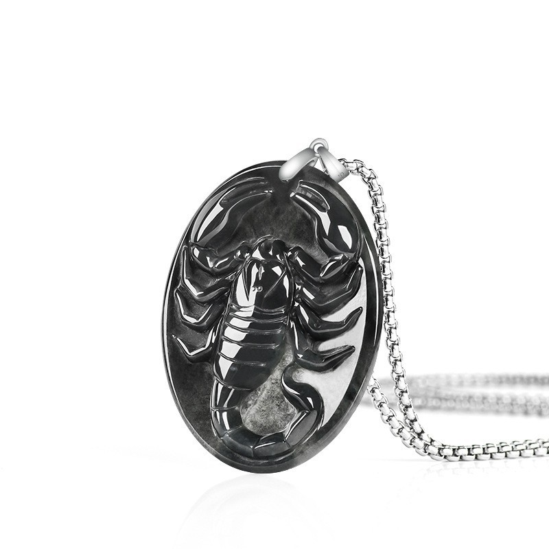 Vintage Fashion Design - Collier pendentif scorpion en jadéite de