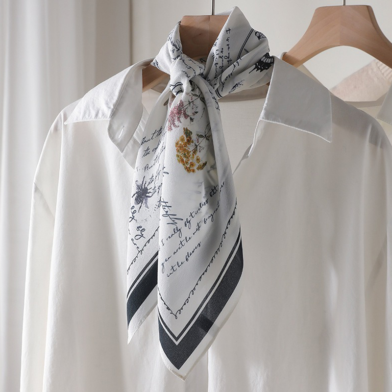 Foulard 100% Soie de Mûrier 65 - Vintage Fashion Journal avis et prix
