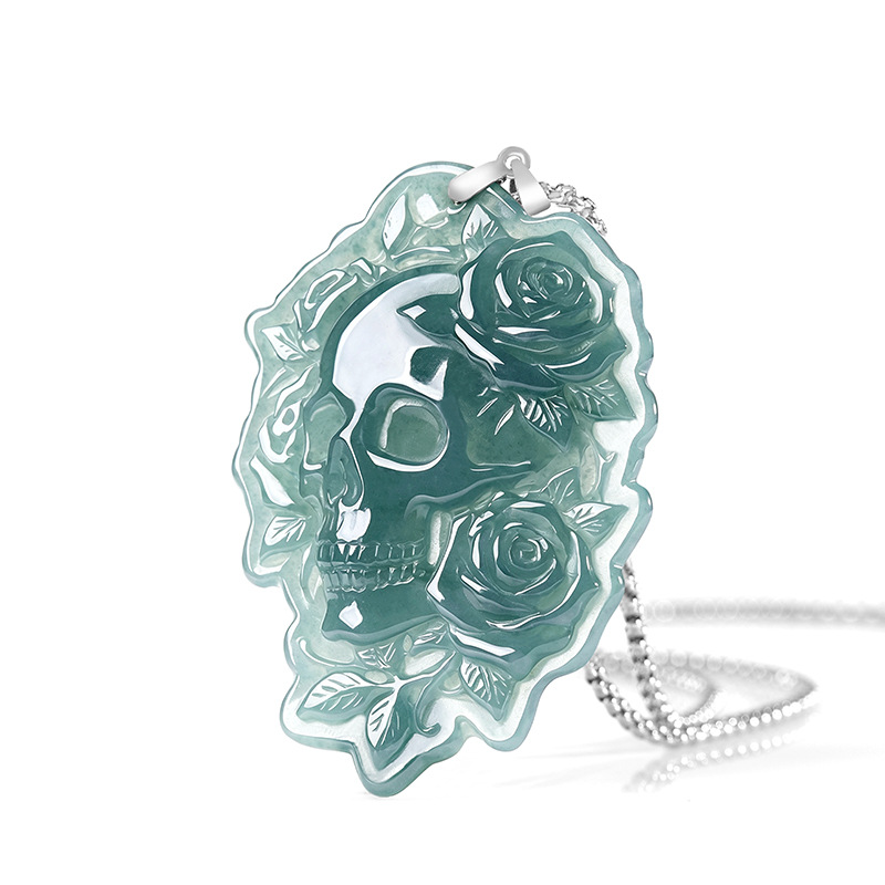 Collier Pendentif Crâne en Jad - Vintage Fashion Design avis et prix